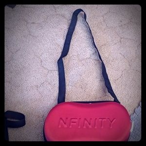 nfinity garment bag